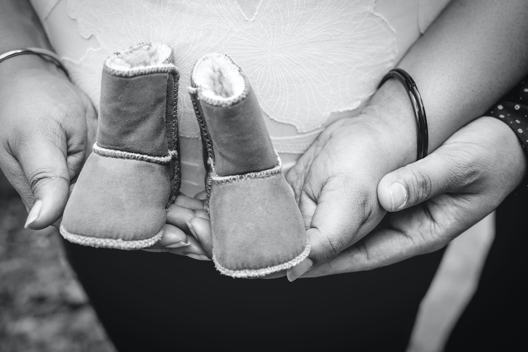 Odzież ciążowa – jak wyglądać modnie w ciąży?