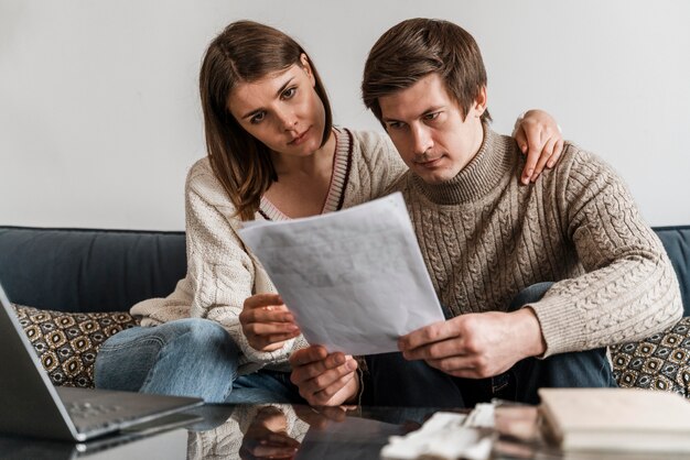 Zrozumienie i radzenie sobie z kwestiami majątkowymi w trakcie procesu rozwodowego